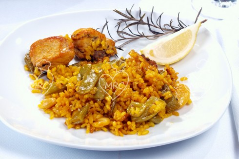 Plato de paella valenciana